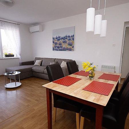 City Center Accommodation Ζαντάρ Δωμάτιο φωτογραφία