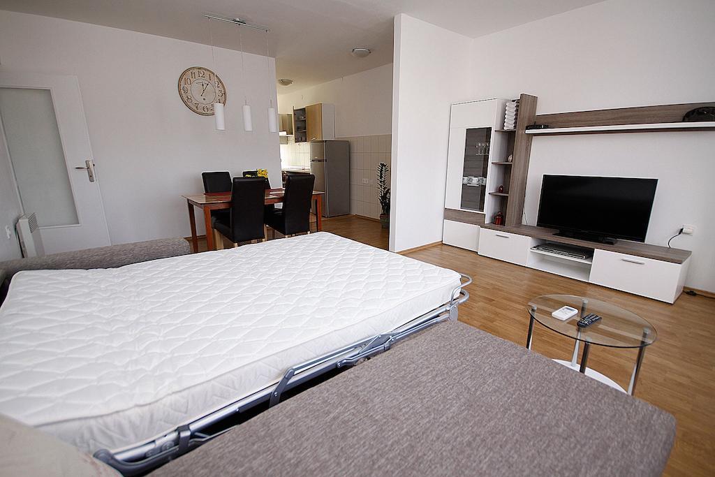 City Center Accommodation Ζαντάρ Δωμάτιο φωτογραφία