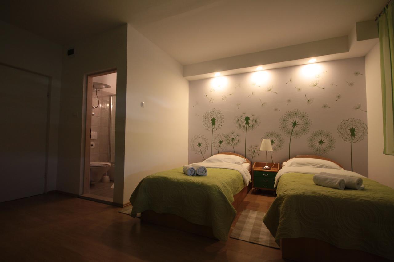City Center Accommodation Ζαντάρ Εξωτερικό φωτογραφία